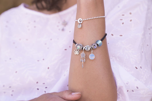 macrame-strings-bracelet-silver
